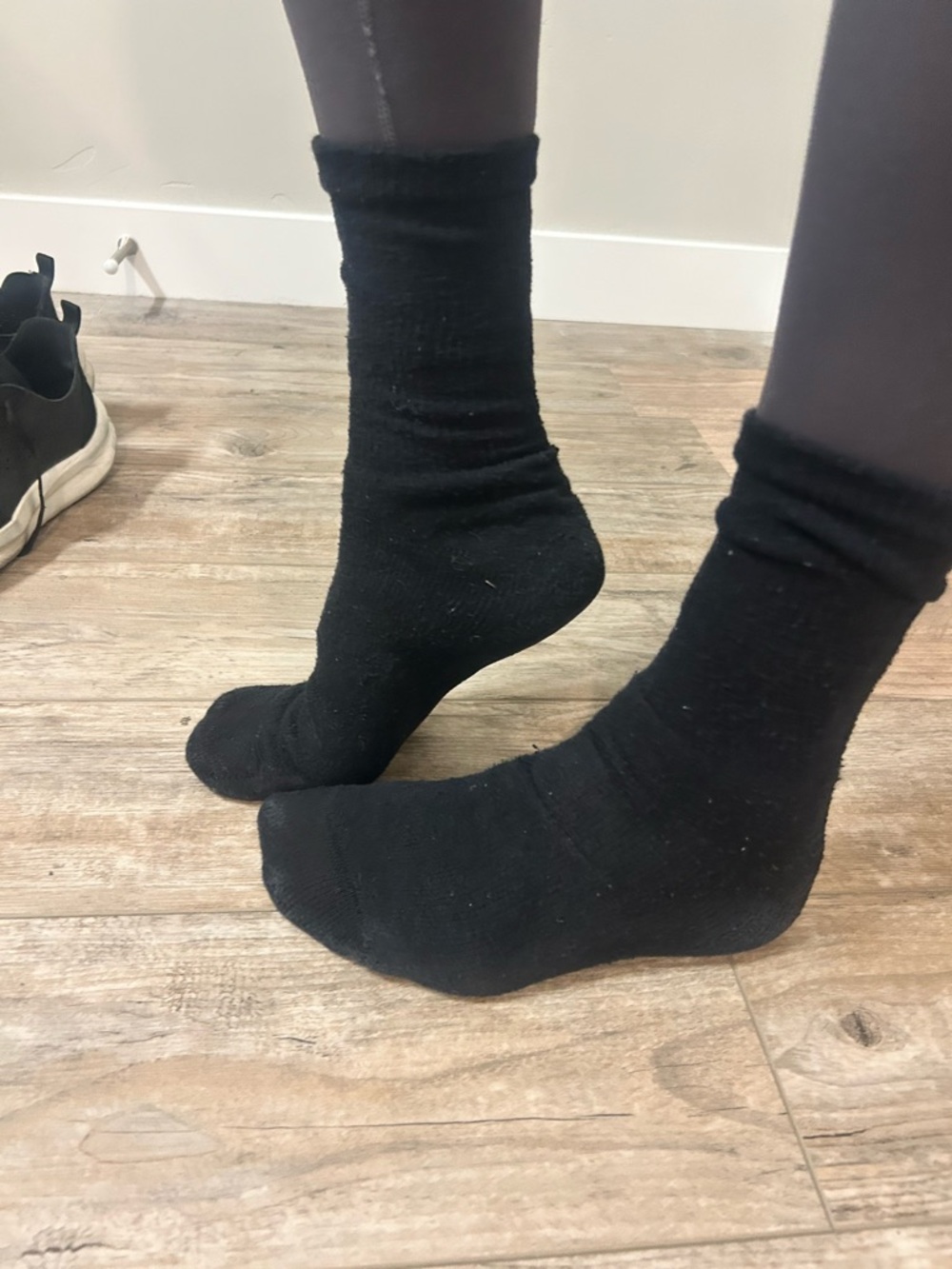 Hanes 7 Days Worn Gym Black Crew Socks - Pair - Picture 5 of 11